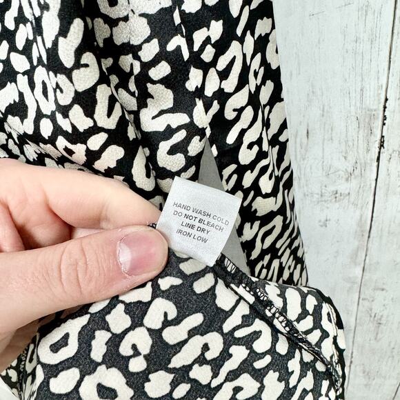 e.ssue Skirt Women Size M Animal Printed Wrap Crossover High Waisted Midi Skirt - Picture 4 of 5